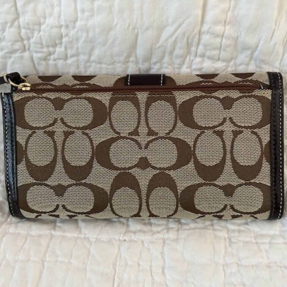 Coach Wallet - Picture 2 of 4